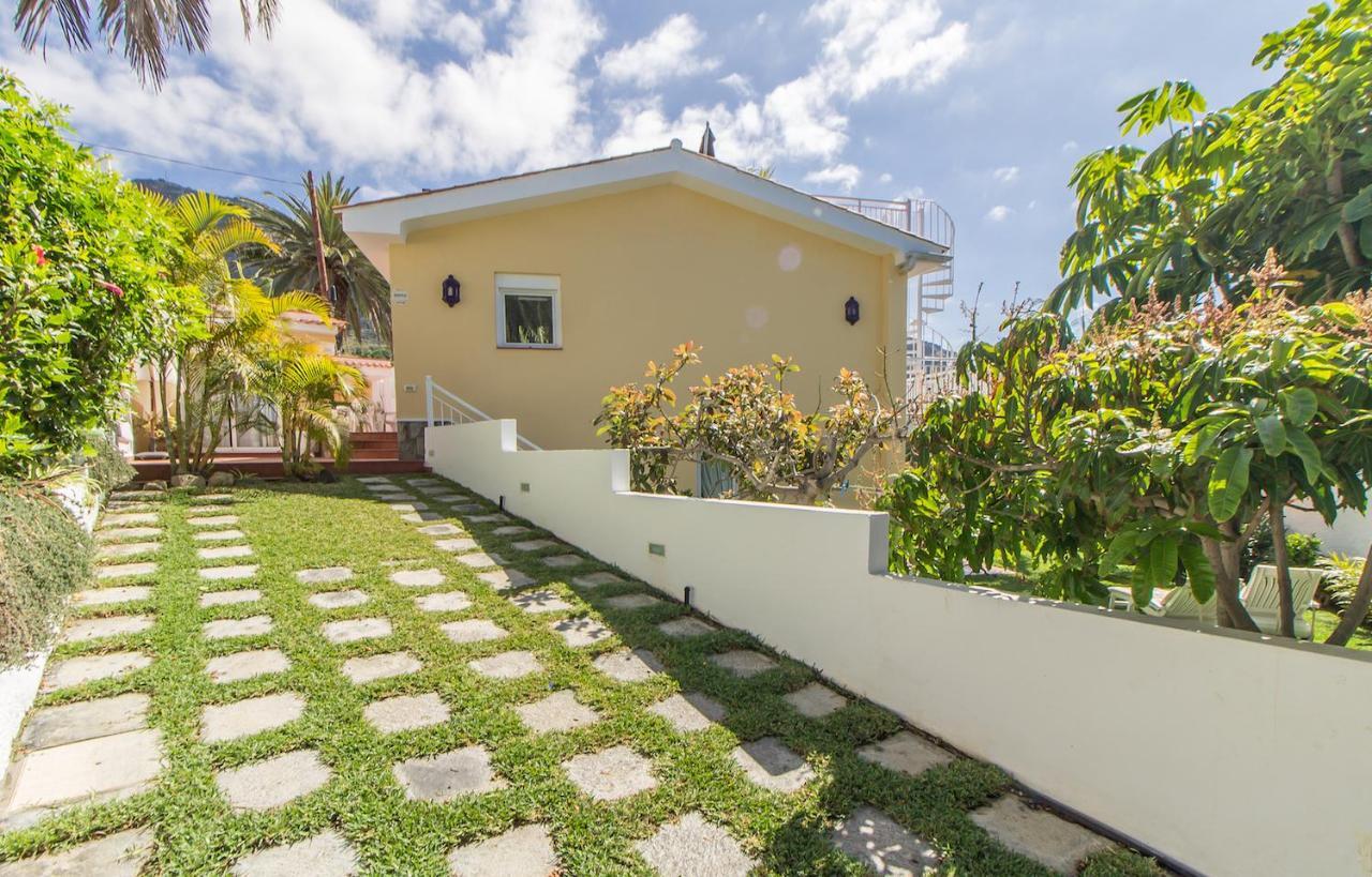 Villa In Protected Space In Front Of The Sea Los Realejos Exterior photo